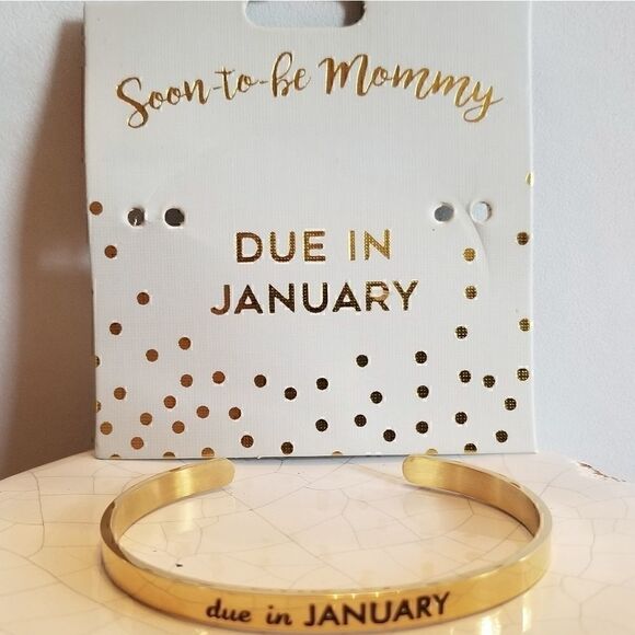 January Soon To Be Mommy Due In Engraved Bracelet - Picture 2 of 10